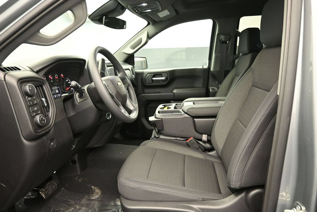 New 2026 Chevrolet Silverado 1500 Custom w/ Turbomax Blackout Package AWD/4WD image 11