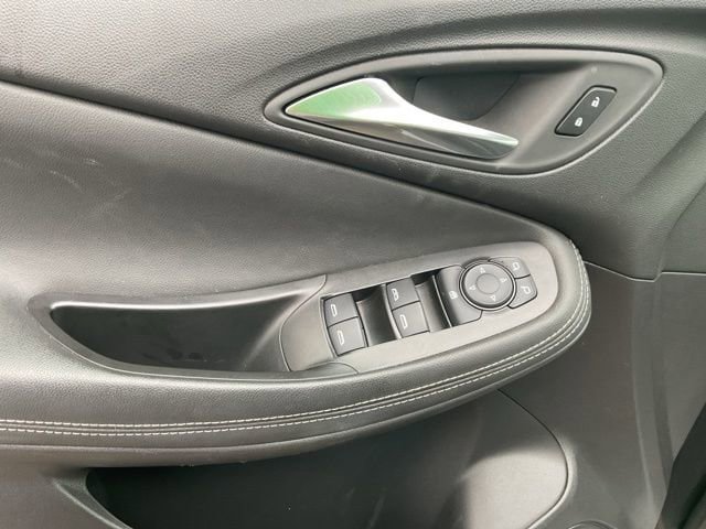 Used 2025 Buick Encore GX Preferred image 21