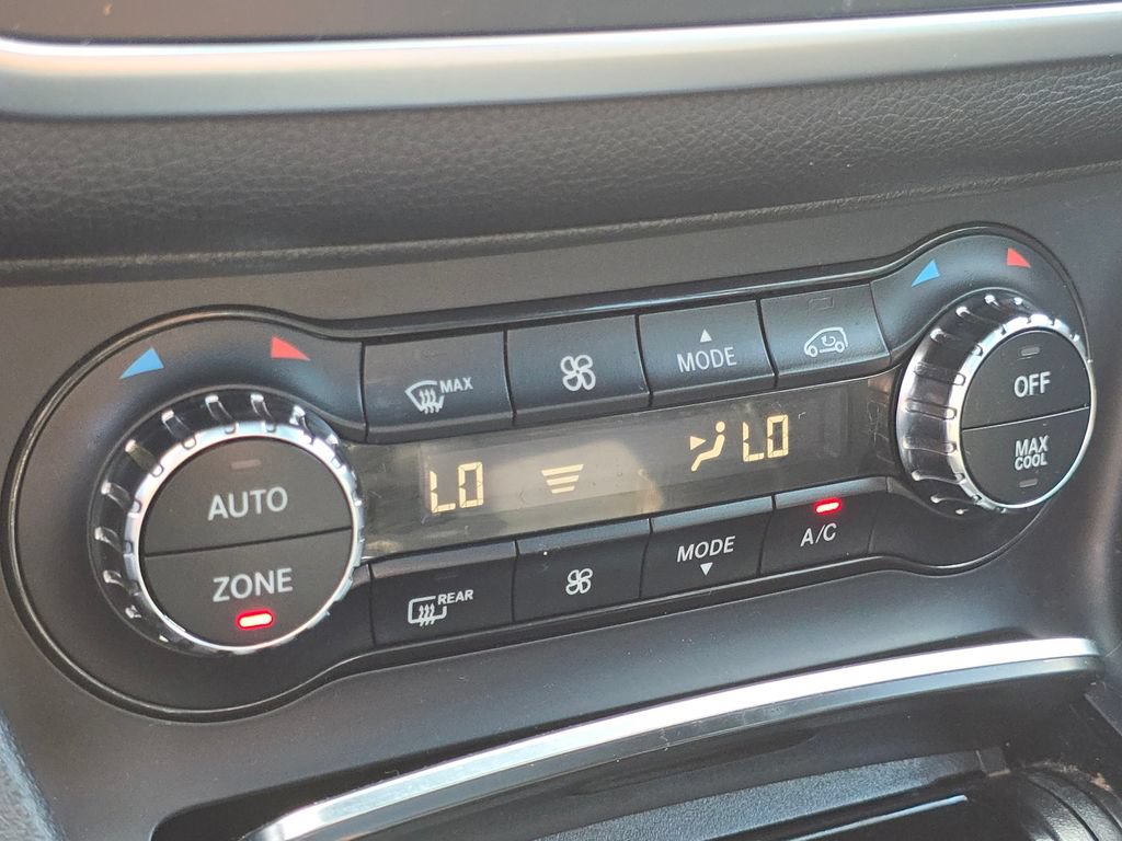 Used 2019 Mercedes-Benz CLA 250 4MATIC image 27