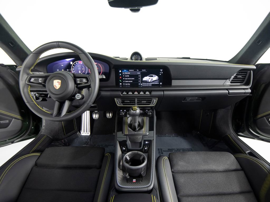 Certified 2025 Porsche 911 GT3 RWD image 33