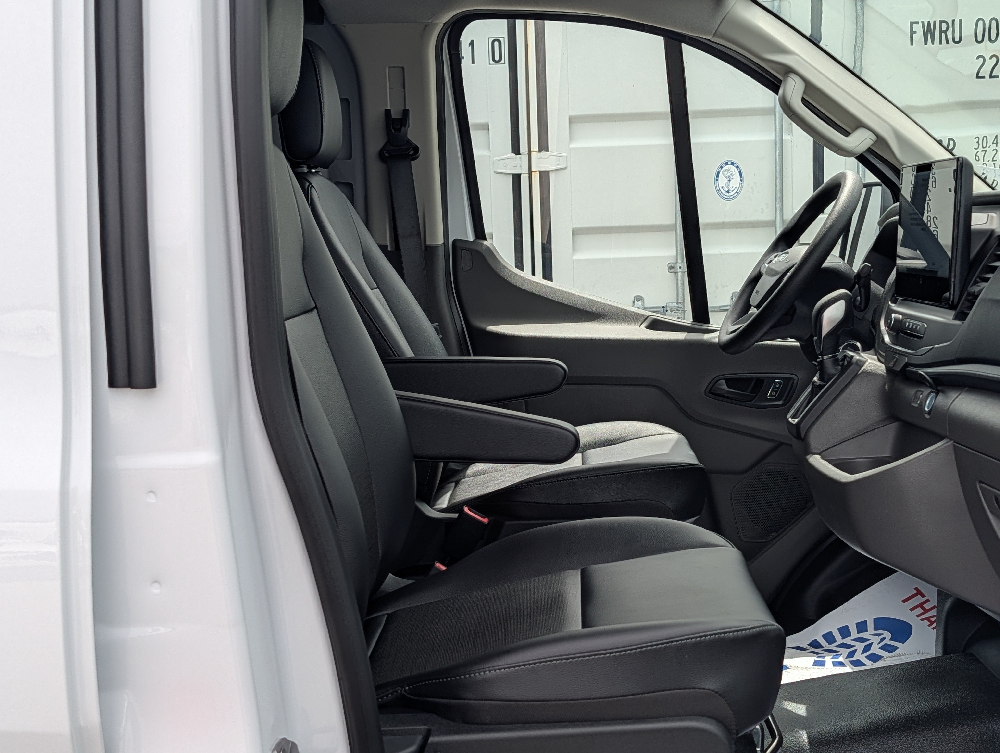 New 2026 Ford Transit 250 Low Roof RWD image 17