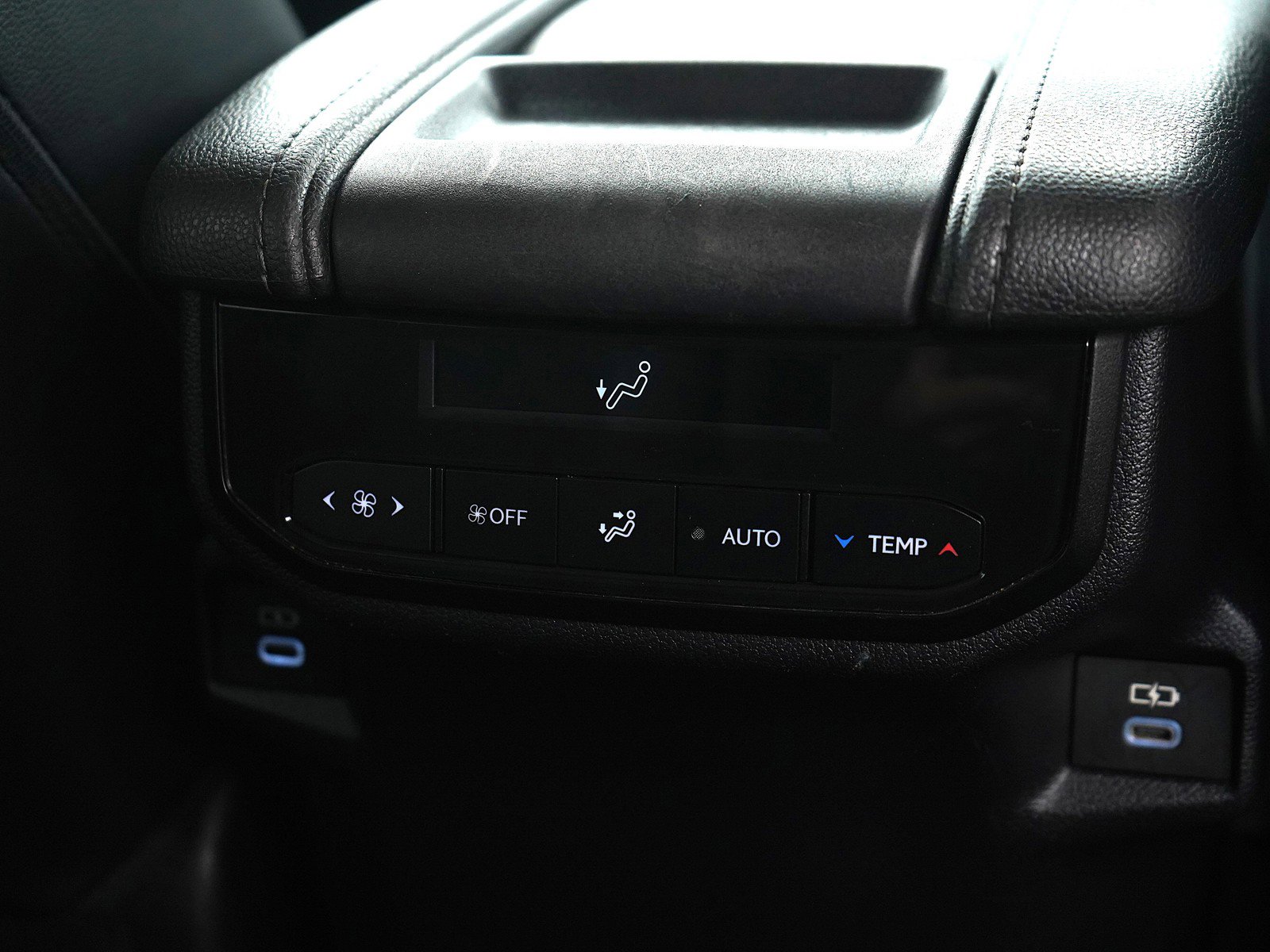 Used 2024 Toyota Grand Highlander XLE image 17