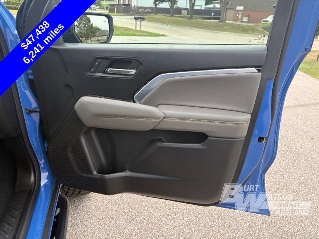 Used 2025 Chevrolet Colorado ZR2 w/ Technology Package AWD/4WD image 32