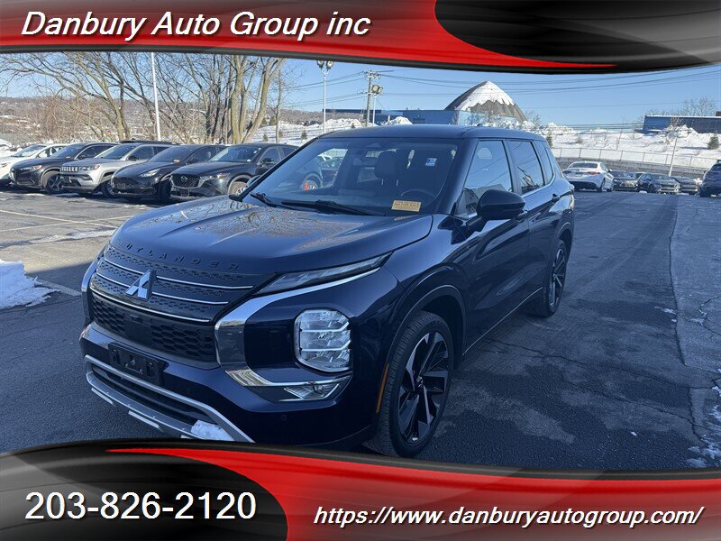 Used 2022 Mitsubishi Outlander SE AWD/4WD image 1