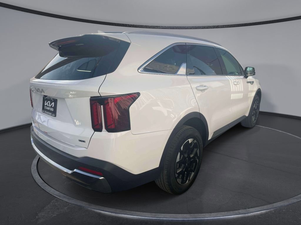 Used 2025 Kia Sorento S w/ Panoramic Sunroof Package image 5