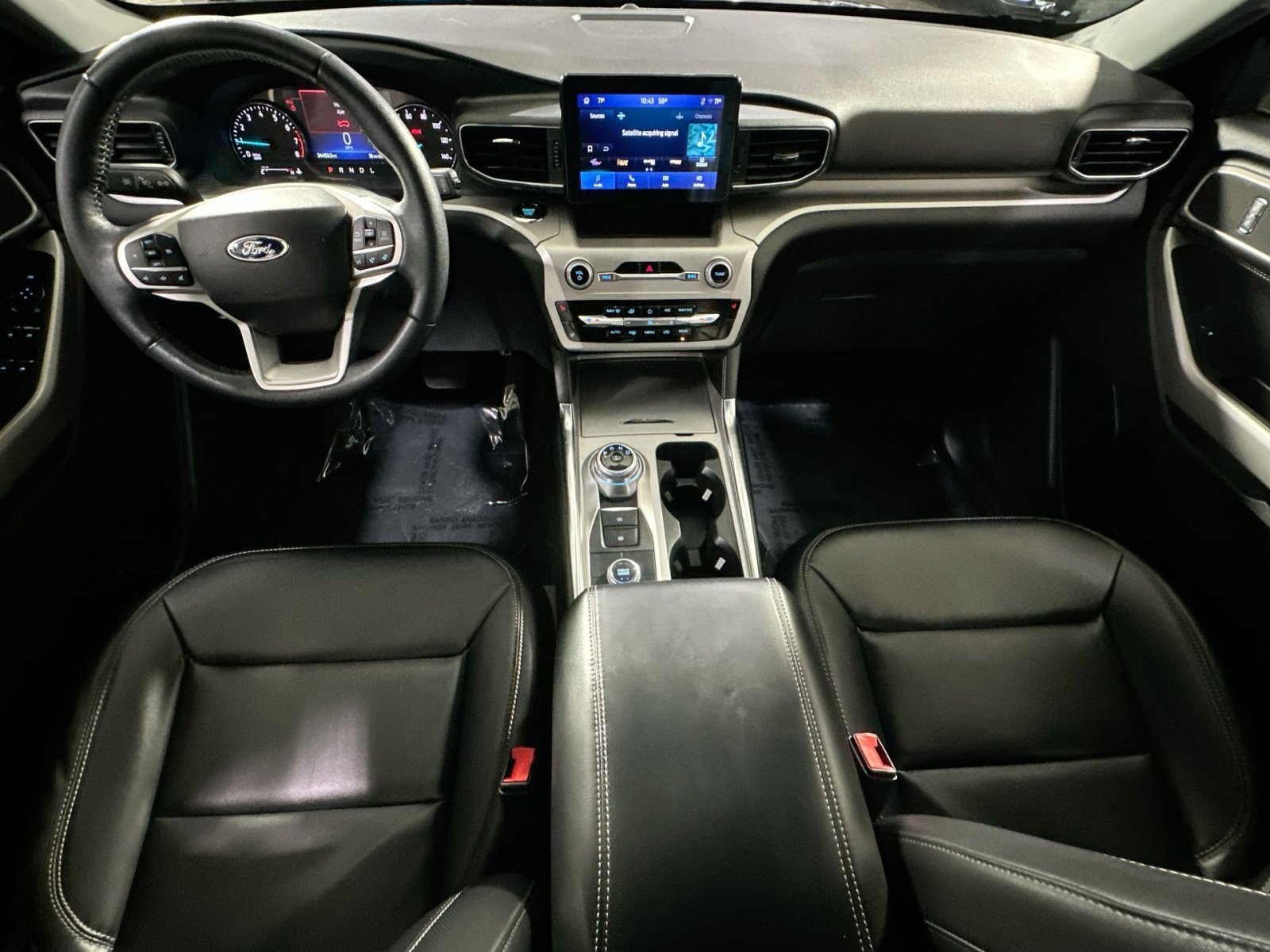 Used 2022 Ford Explorer XLT w/ Equipment Group 202A image 32