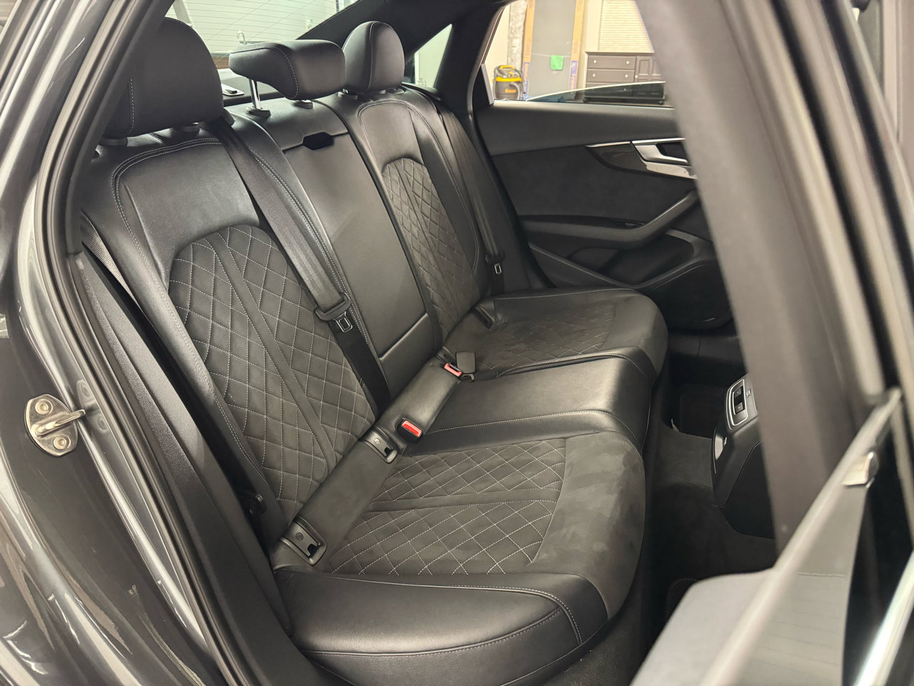 Used 2022 Audi S4 Premium image 37