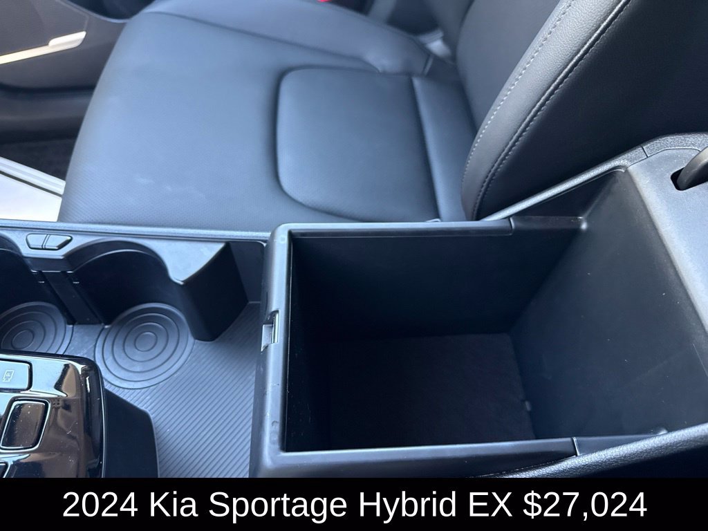 Used 2024 Kia Sportage EX AWD/4WD image 32