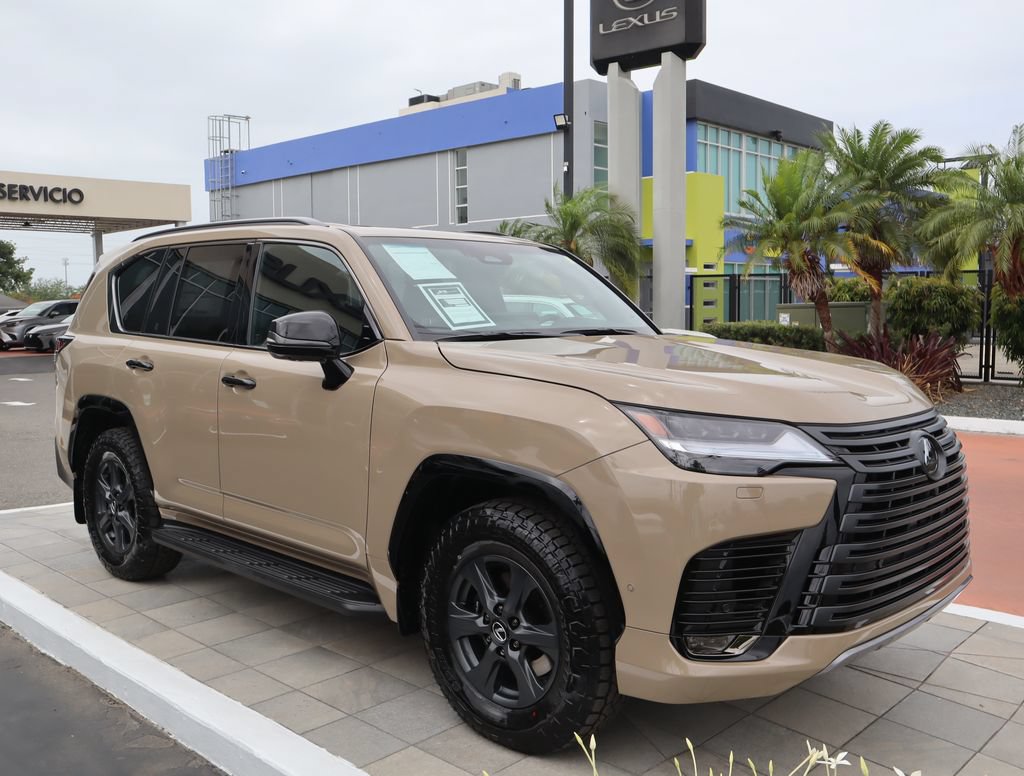 Used 2026 Lexus LX 700h Overtrail AWD/4WD image 3