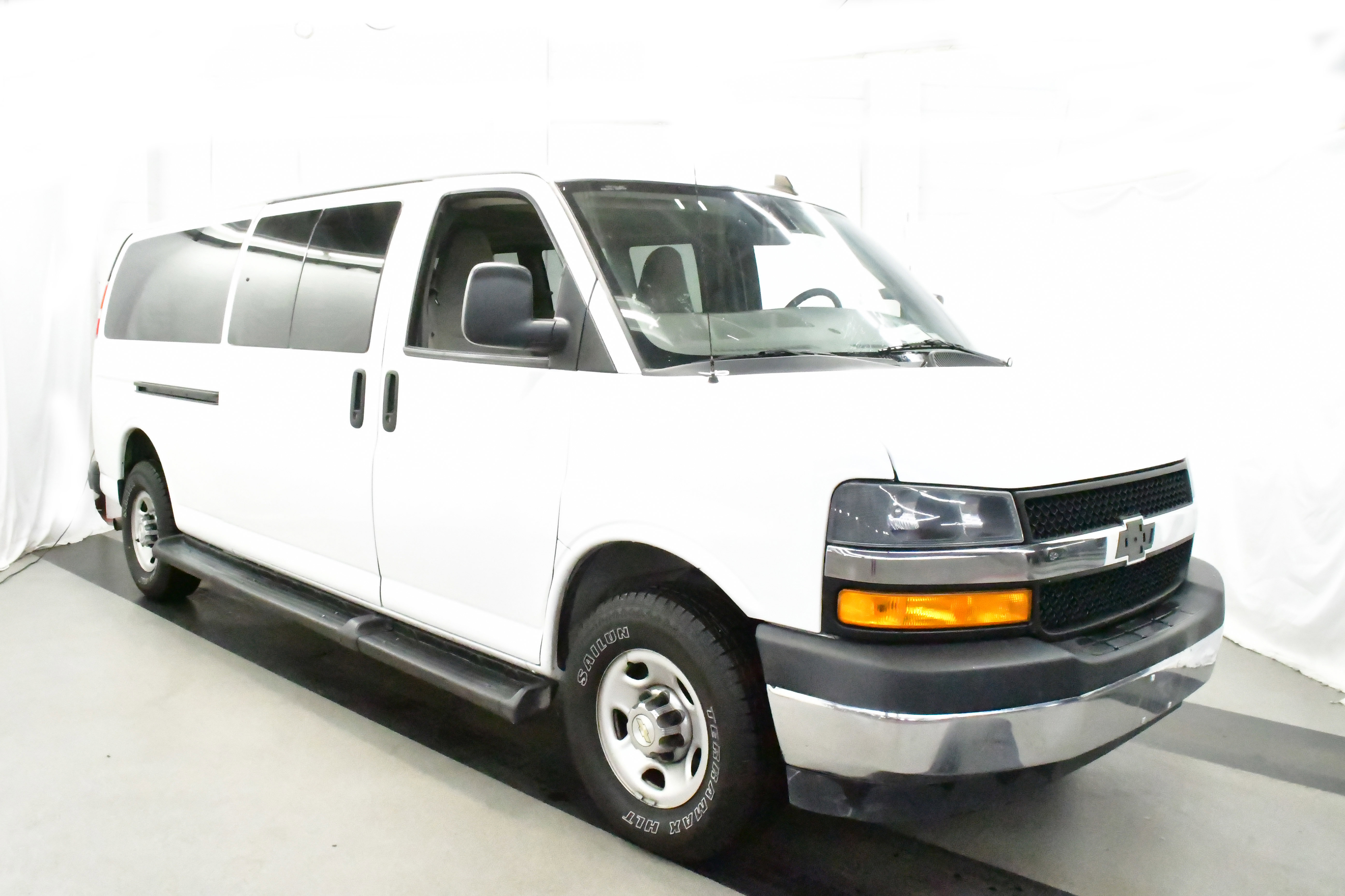 Used 2023 Chevrolet Express 3500 LS image 2