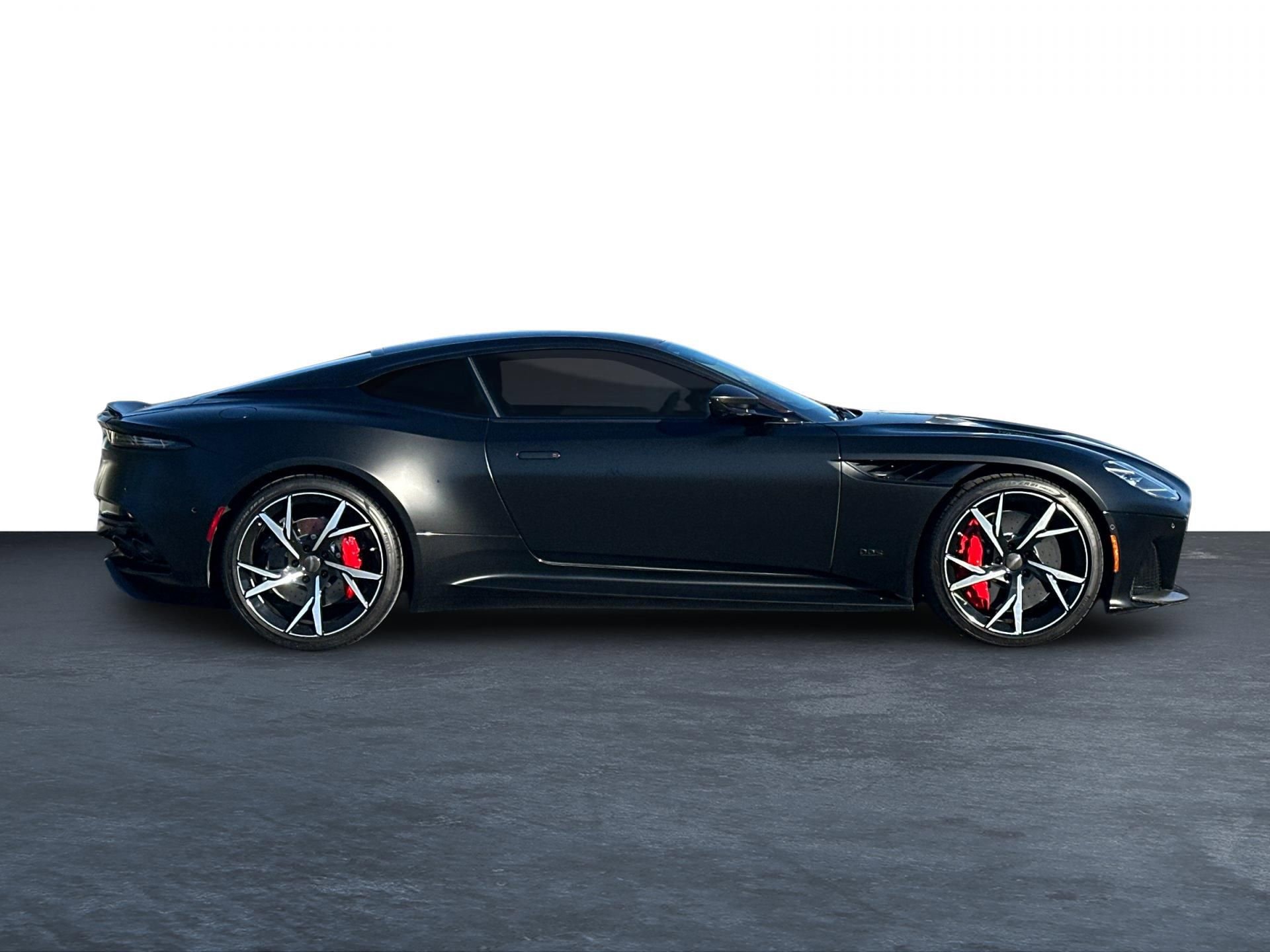 Used 2019 Aston Martin DBS Superleggera image 31