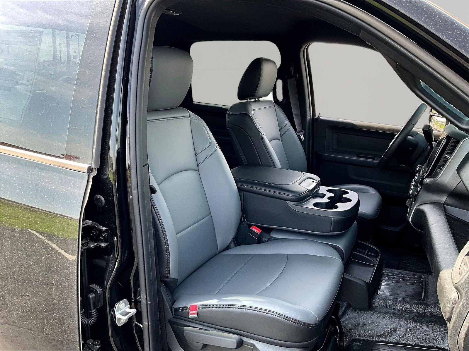 New 2026 RAM 3500 Tradesman w/ Chrome Appearance Group A AWD/4WD image 19