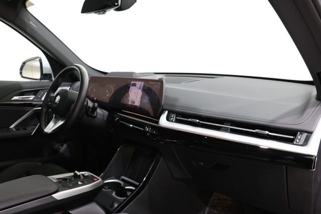Used 2023 BMW X1 xDrive28i w/ Premium Package image 15