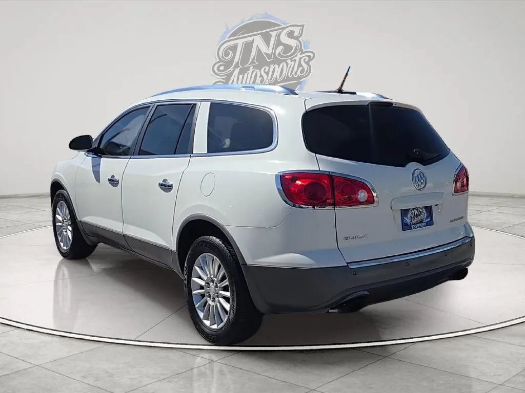 Used 2012 Buick Enclave Leather FWD image 3