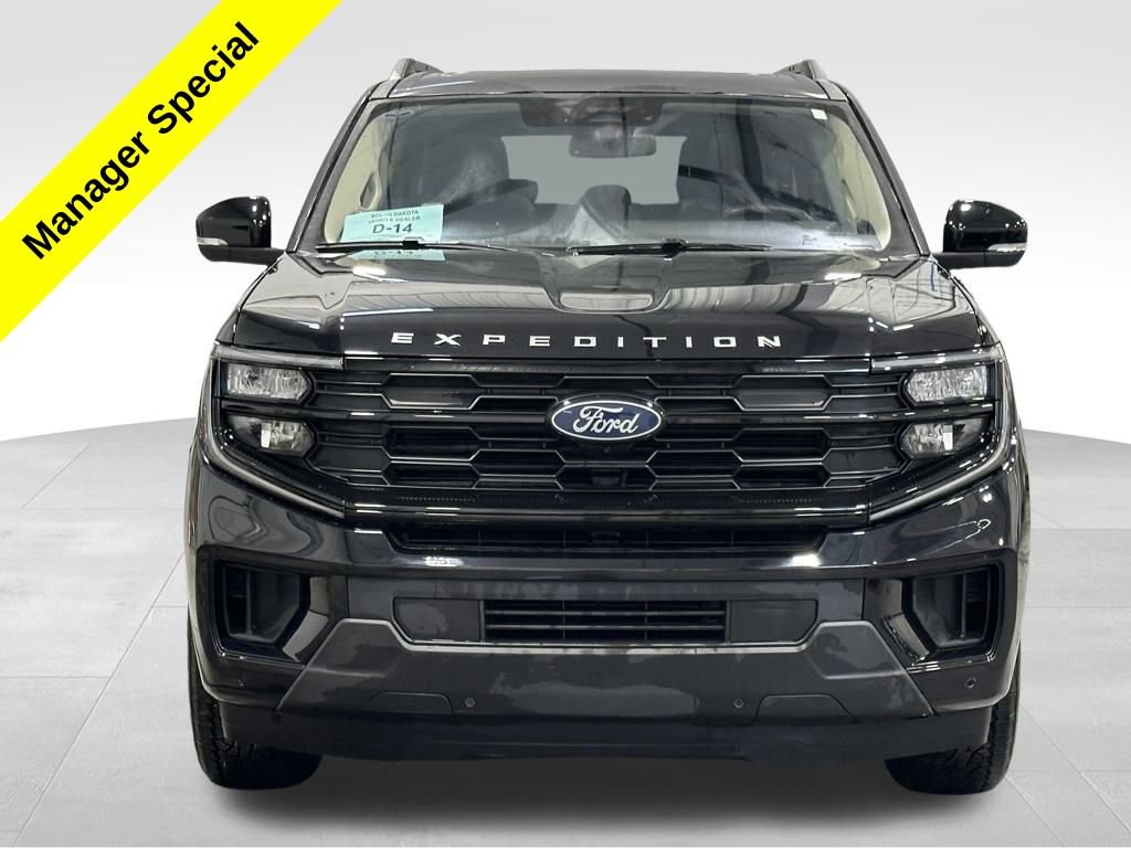 Used 2025 Ford Expedition Max Active image 2