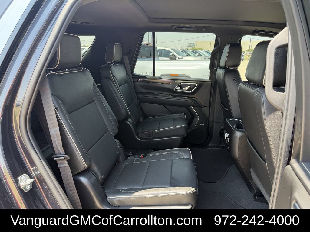 Used 2023 GMC Yukon SLT w/ SLT Premium Package AWD/4WD image 38