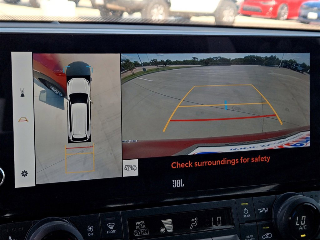 Used 2024 Toyota Grand Highlander Limited image 13