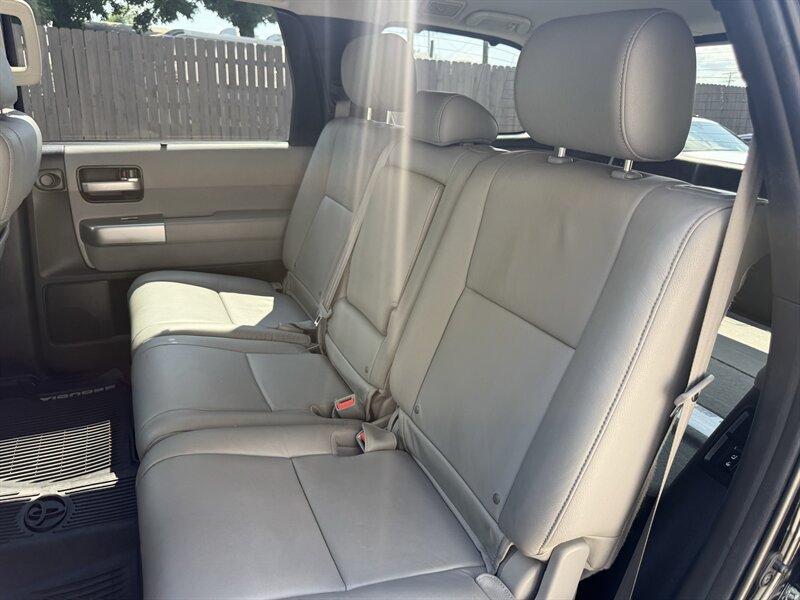 Used 2021 Toyota Sequoia Limited AWD/4WD image 22