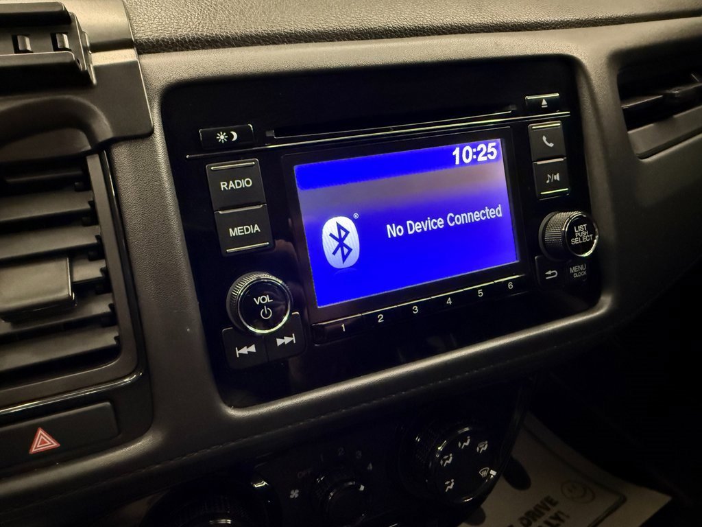 Used 2021 Honda HR-V LX image 11