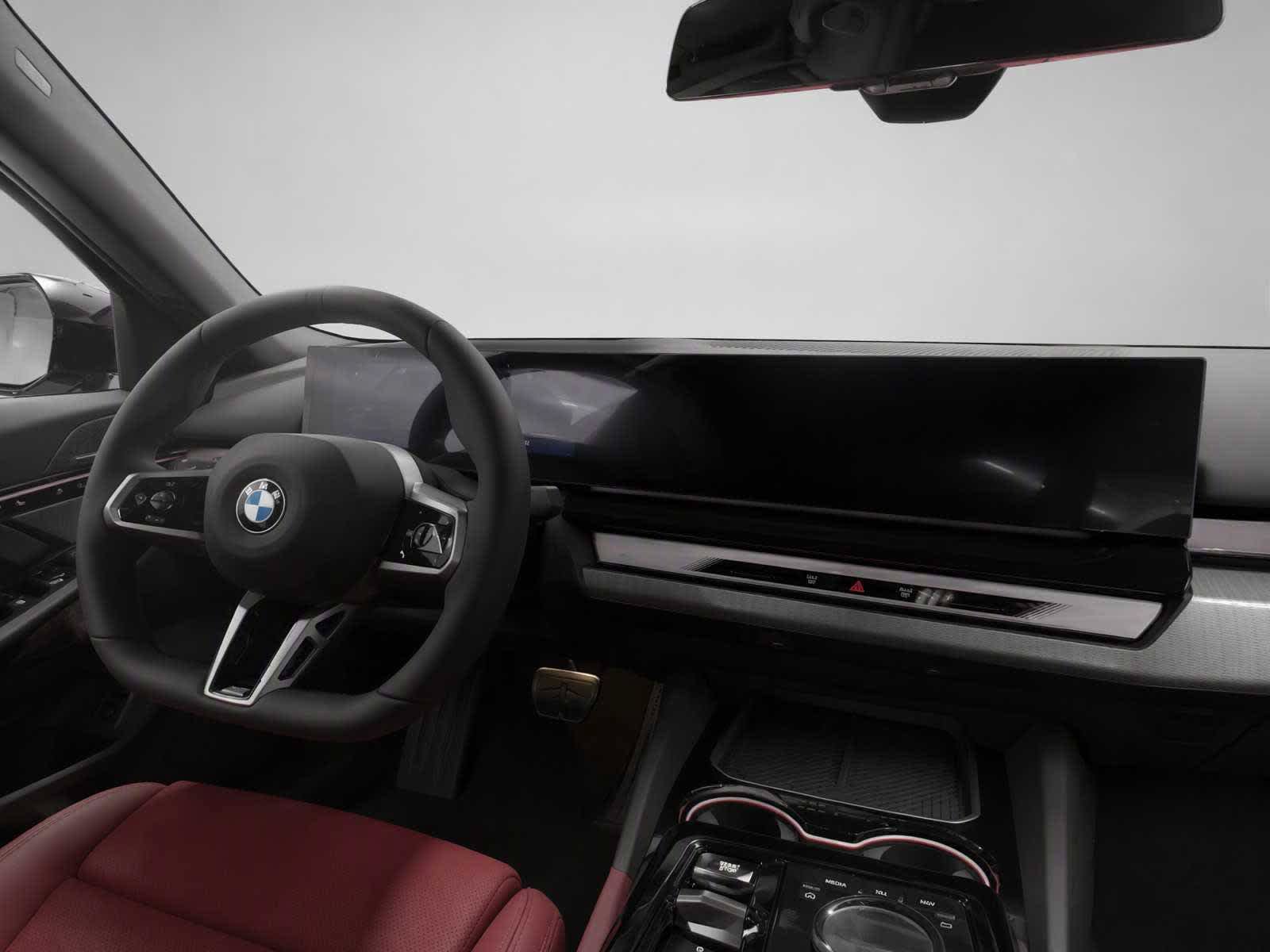 New 2027 BMW 530i xDrive w/ M Sport Package AWD/4WD image 14