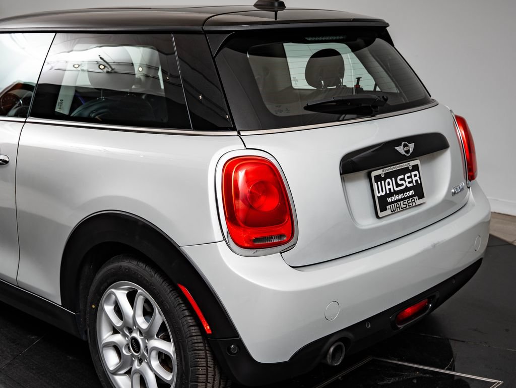 Used 2016 MINI Cooper 2-Door Hardtop FWD image 19