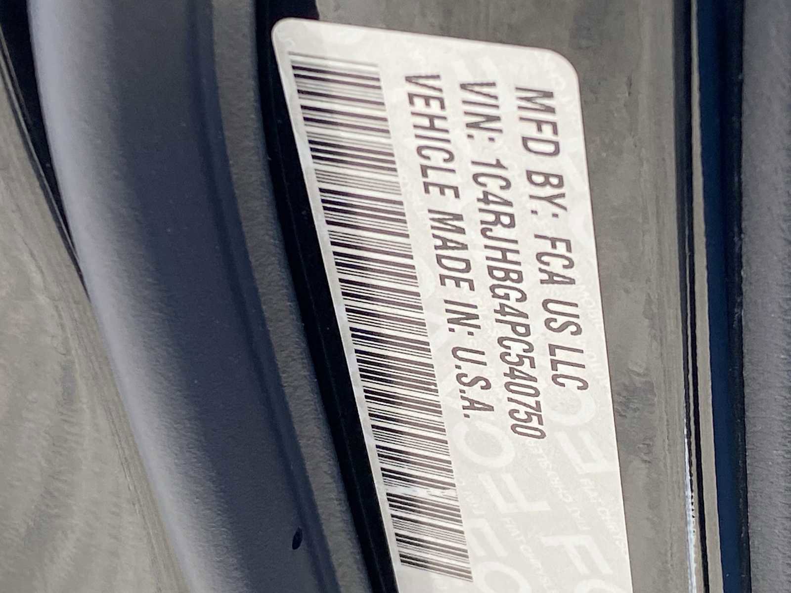 Certified 2023 Jeep Grand Cherokee Limited w/ Luxury Tech Group II image 32