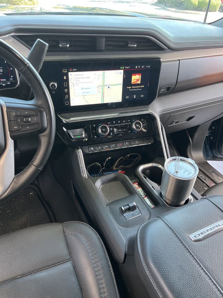 Used 2024 GMC Sierra 2500 Denali w/ Denali Reserve Package image 19