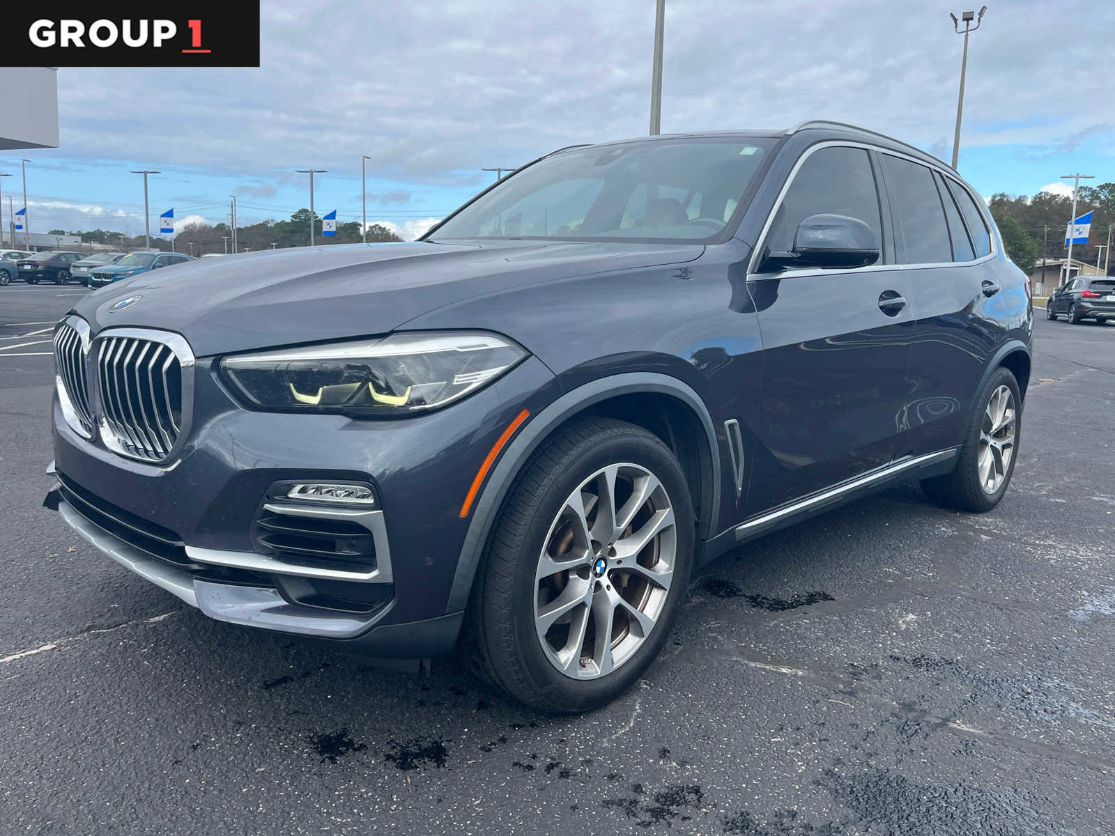 Used 2021 BMW X5 sDrive40i w/ Premium Package image 1