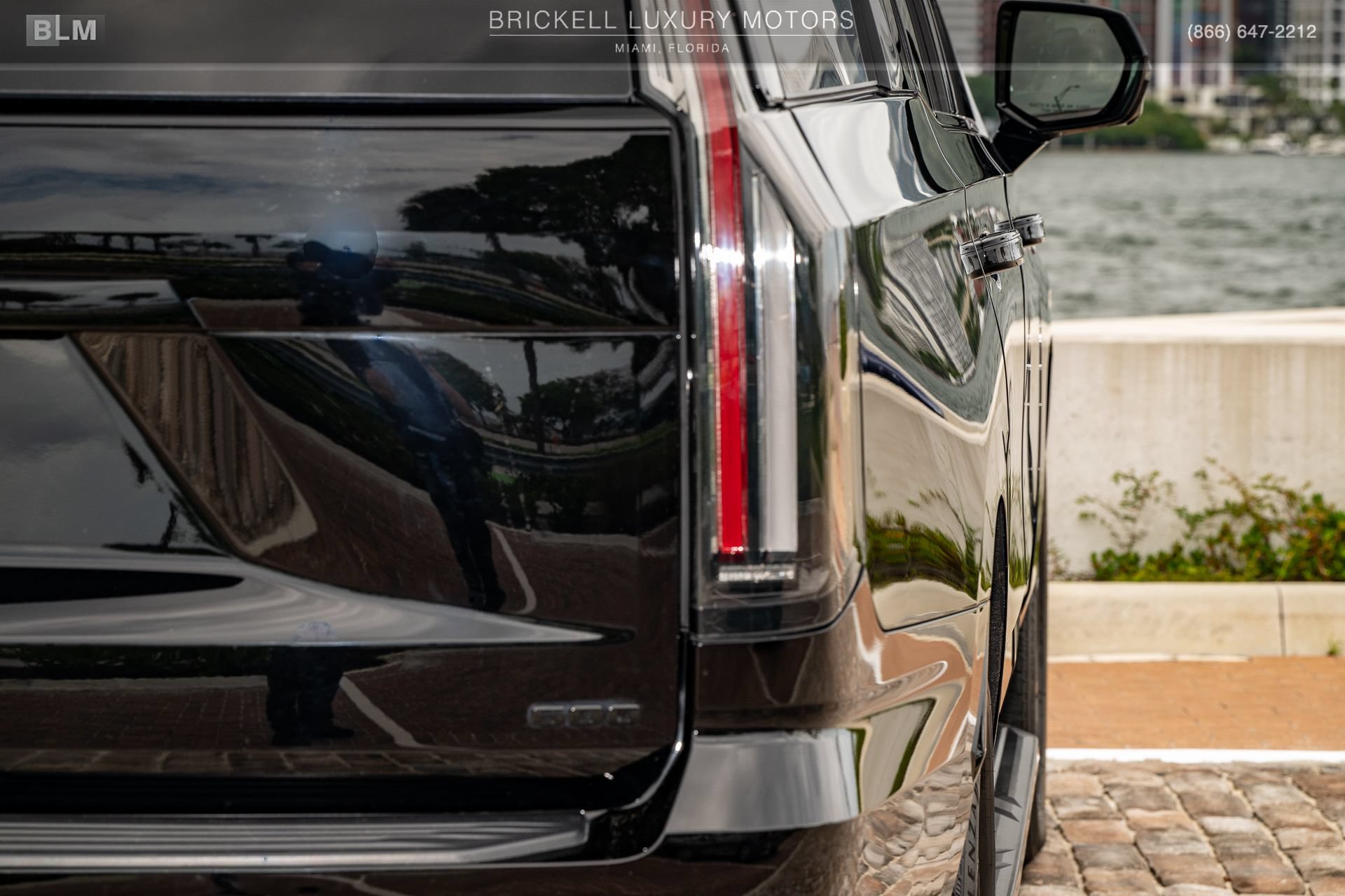 Used 2025 Cadillac Escalade Sport w/ LPO, ONYX Package AWD/4WD image 57