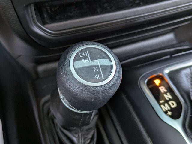 Used 2022 Jeep Wrangler Sport AWD/4WD image 22