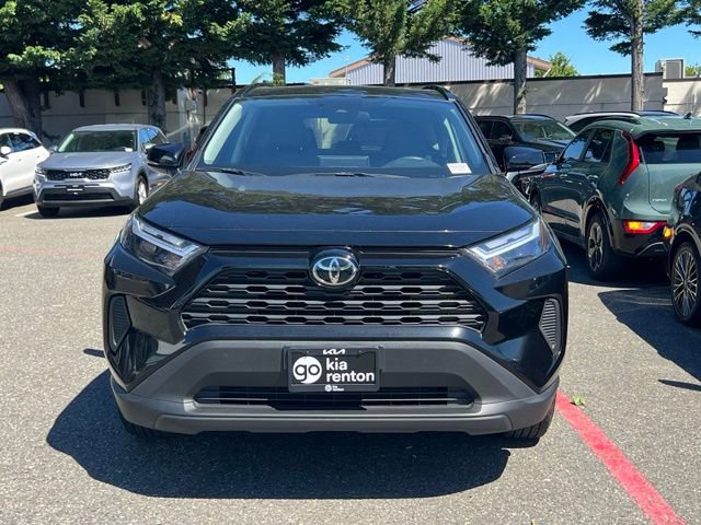 Used 2025 Toyota RAV4 XLE w/ Convenience Package AWD/4WD image 4