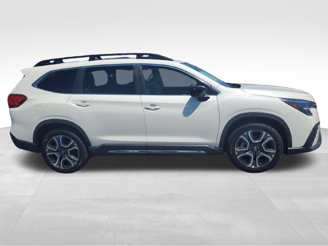 Used 2024 Subaru Ascent Limited AWD/4WD image 3