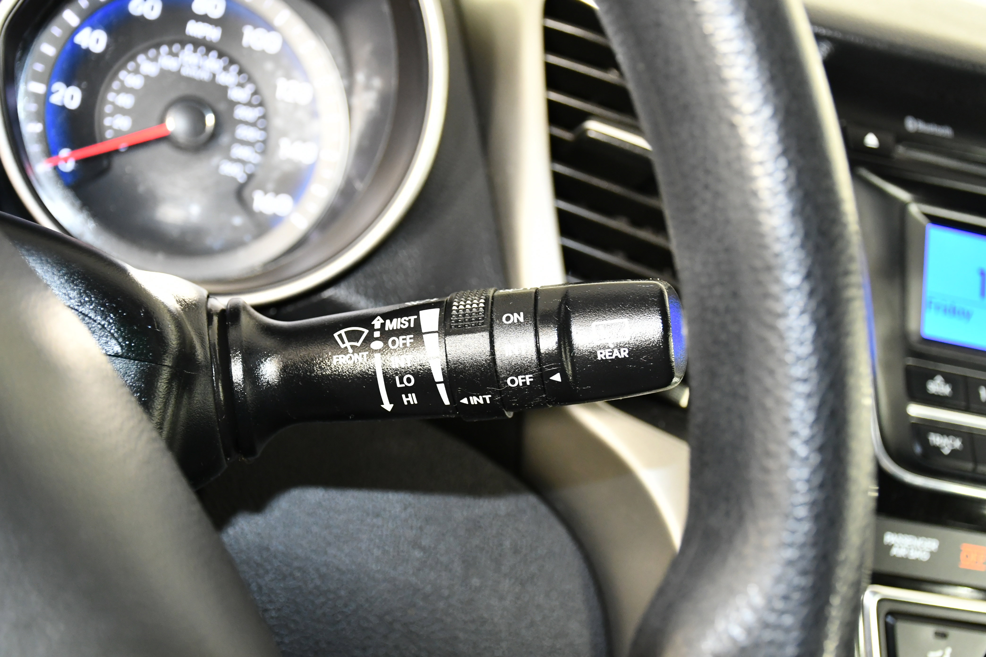 Used 2017 Hyundai Elantra GT image 22