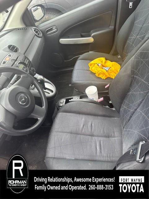 Used 2014 MAZDA MAZDA2 Sport FWD image 10