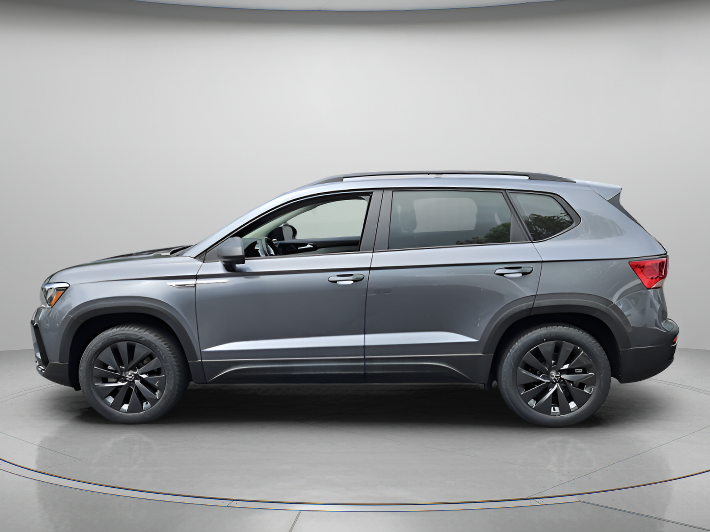 Used 2023 Volkswagen Taos S FWD image 2