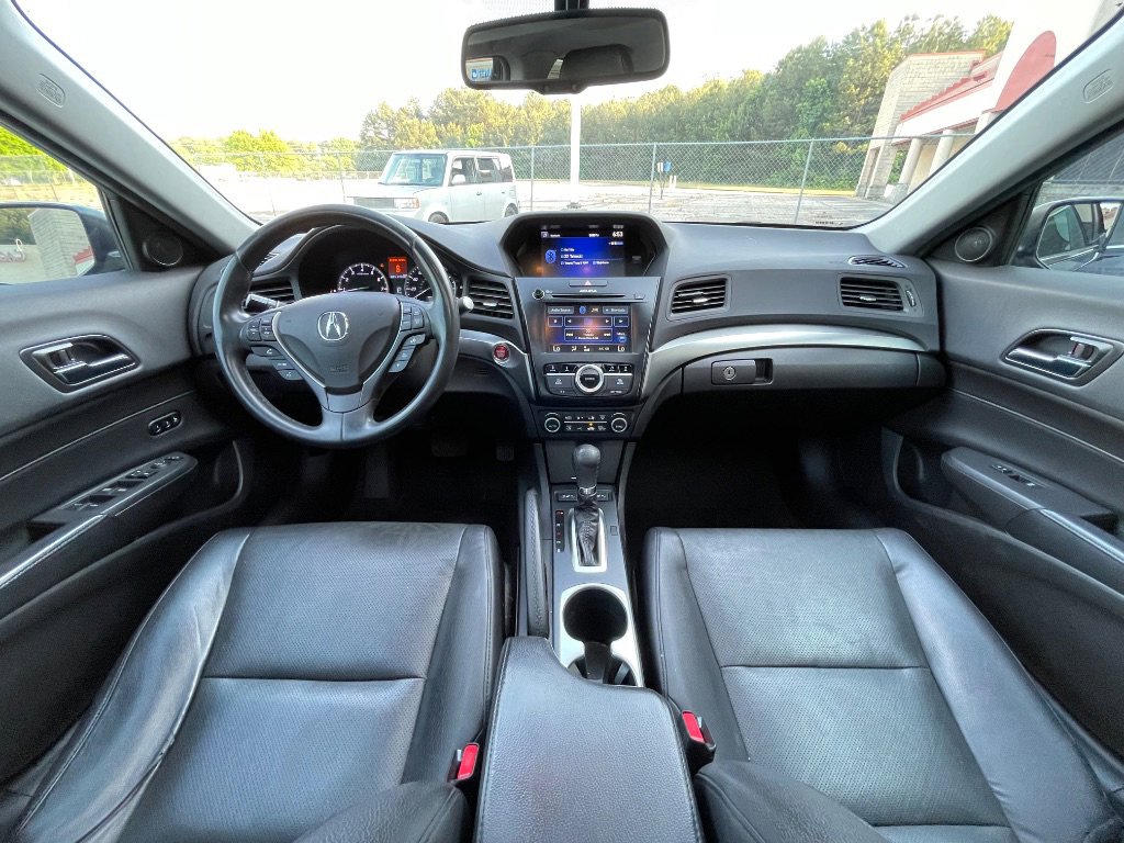 Used 2017 Acura ILX FWD image 29