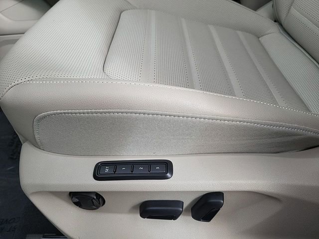 New 2026 Volkswagen Atlas SEL image 12