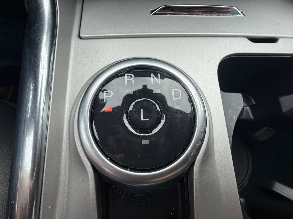 Used 2023 Ford Explorer XLT w/ Equipment Group 202A AWD/4WD image 30
