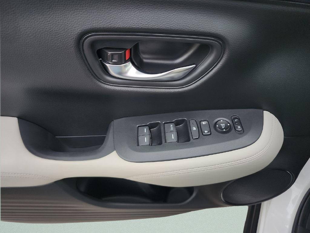 Certified 2024 Honda HR-V LX image 23