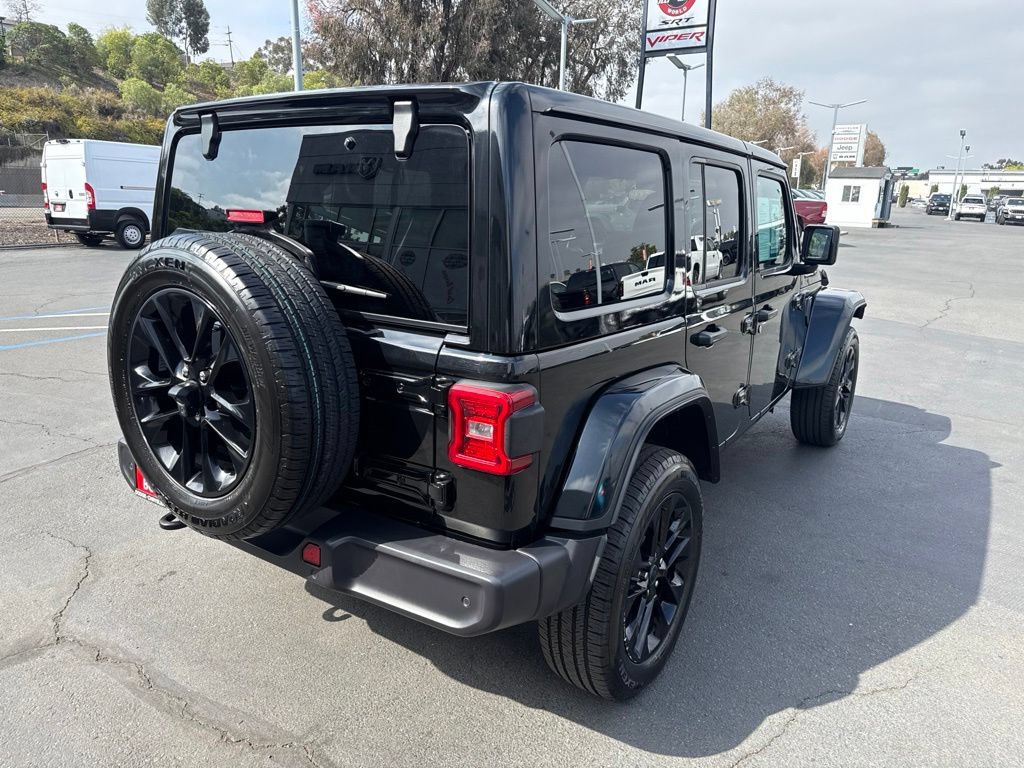 Certified 2025 Jeep Wrangler Unlimited Sahara w/ Safety Group AWD/4WD image 8
