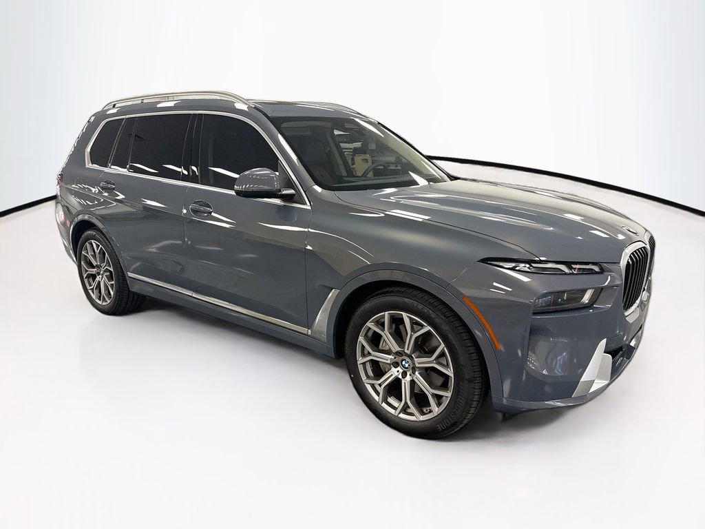Certified 2024 BMW X7 xDrive40i w/ Premium Package image 3