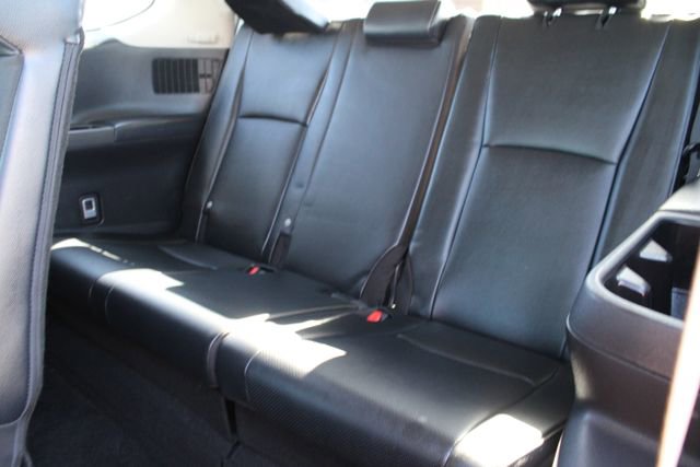 Used 2024 Toyota Grand Highlander Limited image 42