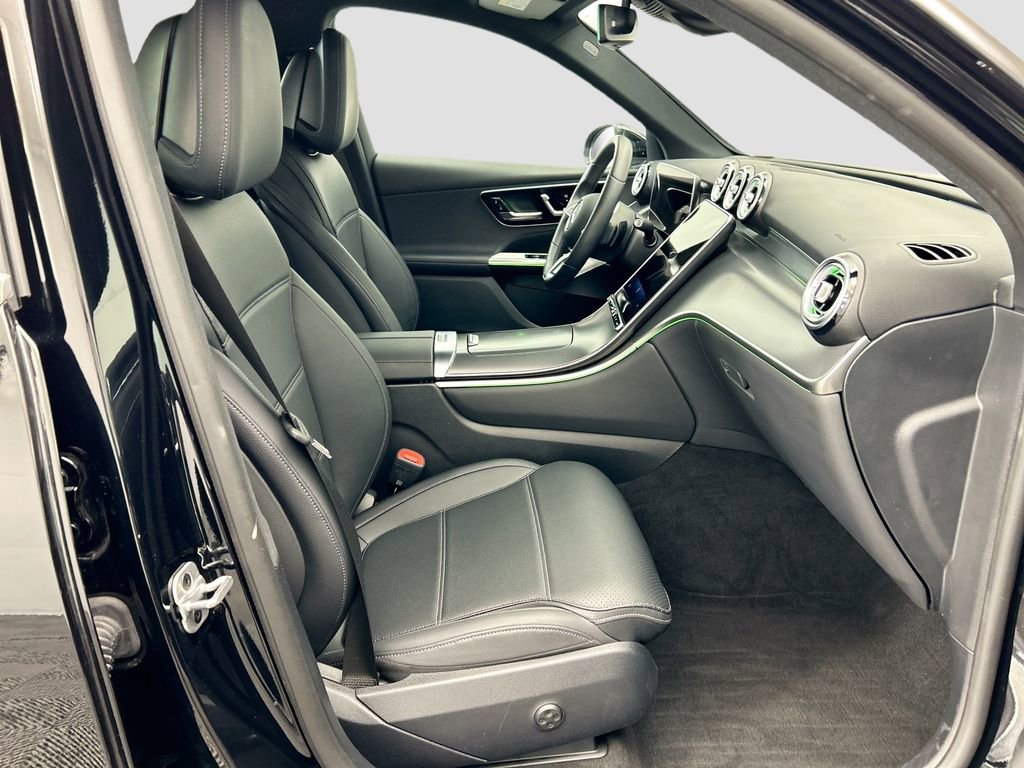 Certified 2025 Mercedes-Benz GLC 300 image 19