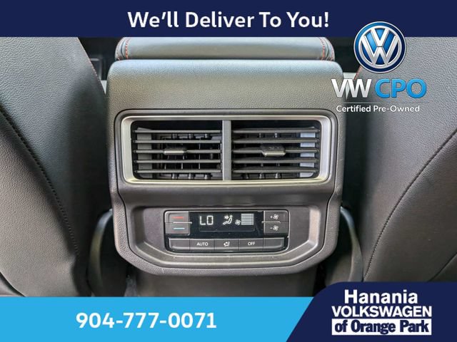 Certified 2025 Volkswagen Atlas Peak Edition SE AWD/4WD image 15