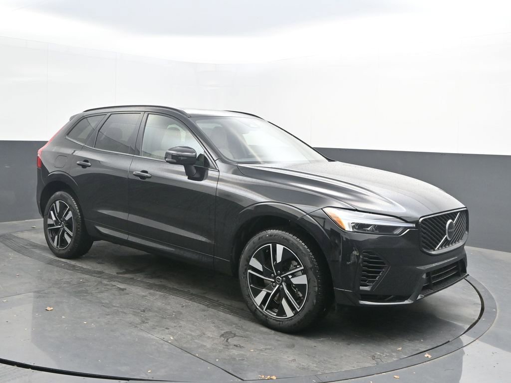 New 2026 Volvo XC60 T8 Core w/ Climate Package image 9