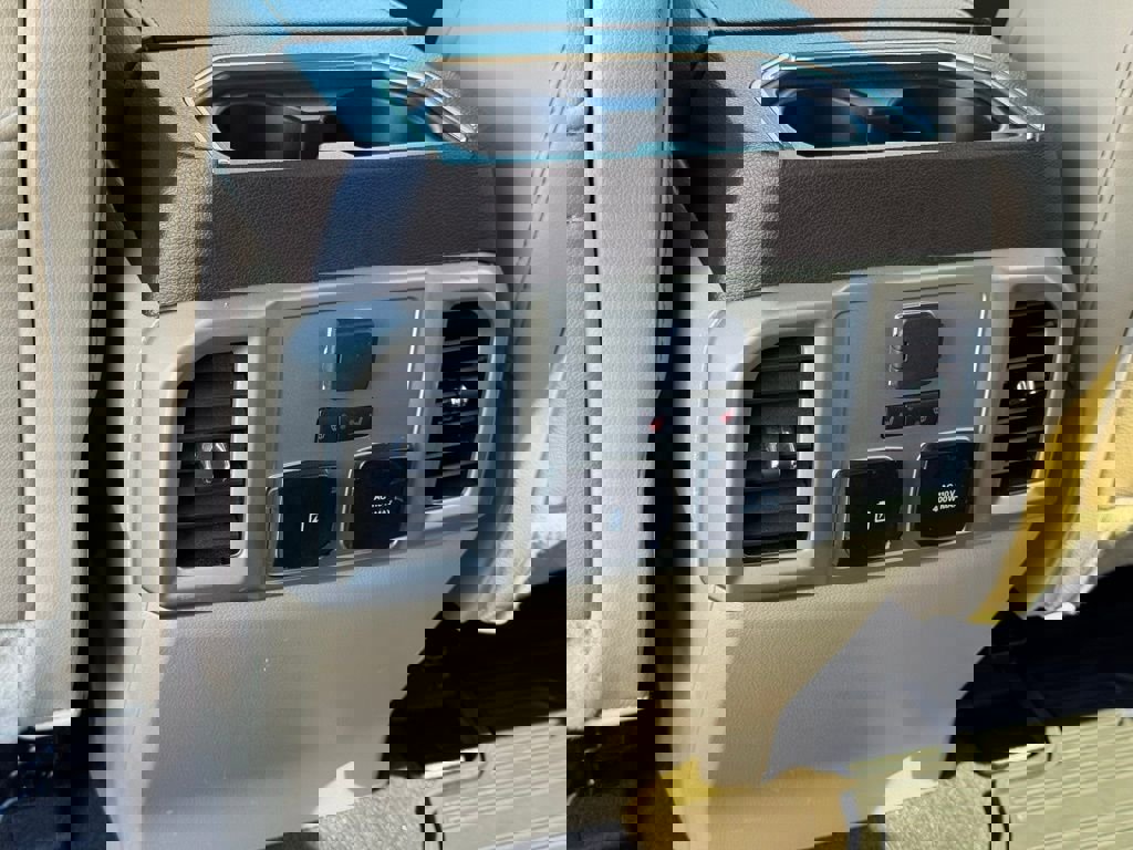 Used 2020 Ford F150 Lariat w/ Equipment Group 502A Luxury image 40