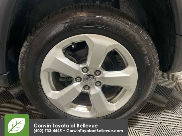 Used 2017 Jeep Compass Latitude w/ Popular Equipment Group image 21