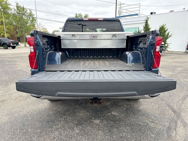 Used 2022 Chevrolet Silverado 1500 LT image 24