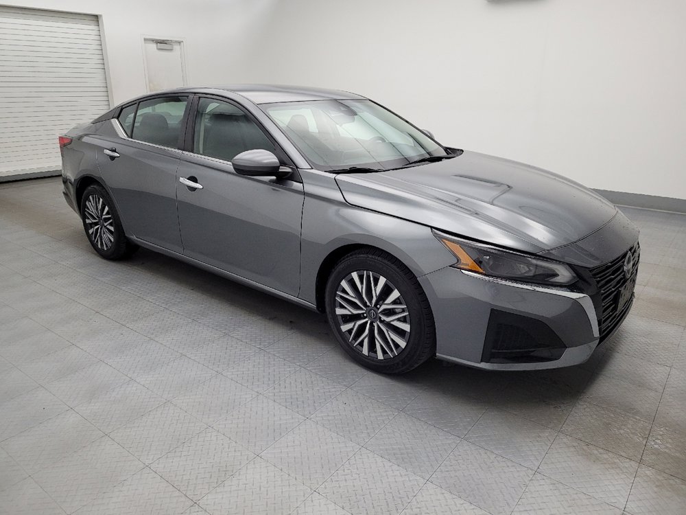 Used 2023 Nissan Altima 2.5 SV image 11