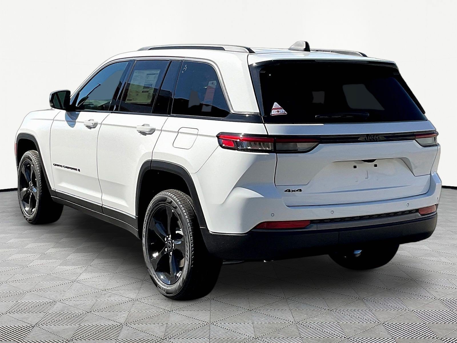 New 2027 Jeep Grand Cherokee Limited w/ Trailer Tow Package AWD/4WD image 4